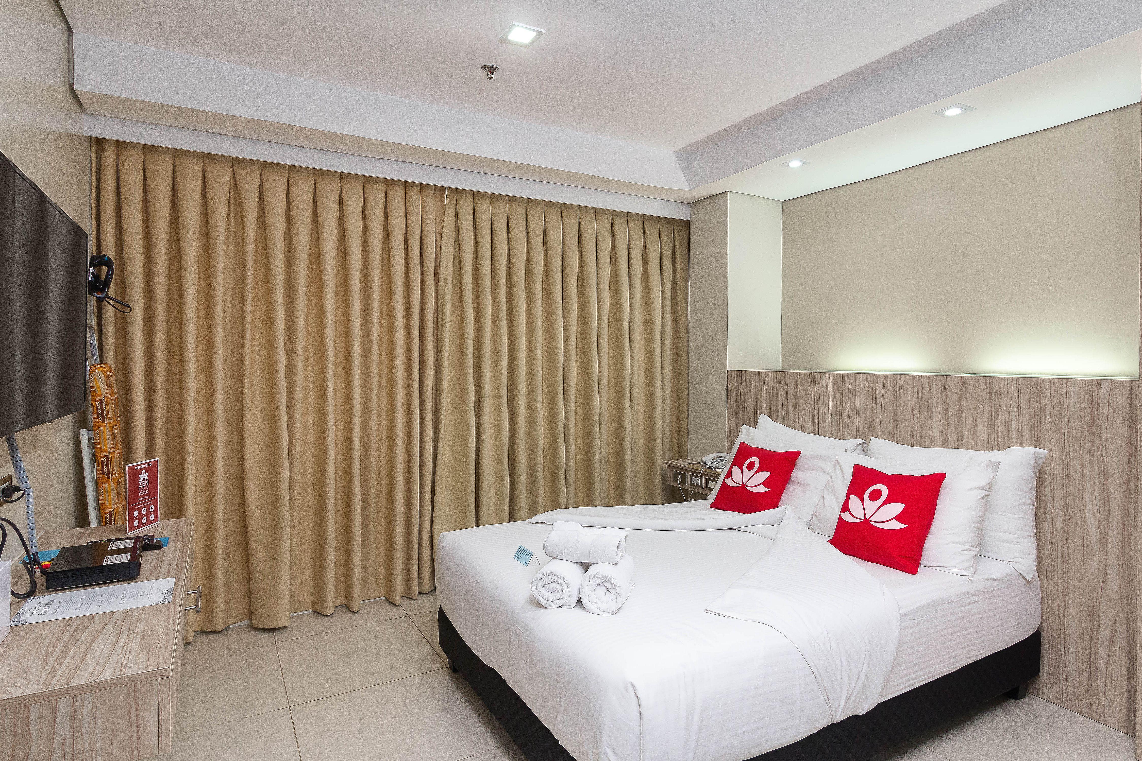 Zen Premium Banilad Hotel Cebu Екстериор снимка